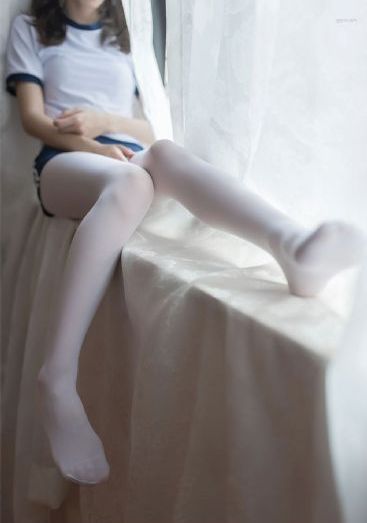 精灵探险记