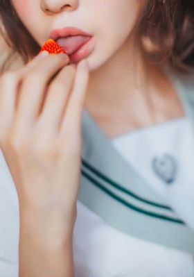 年轻母亲最初